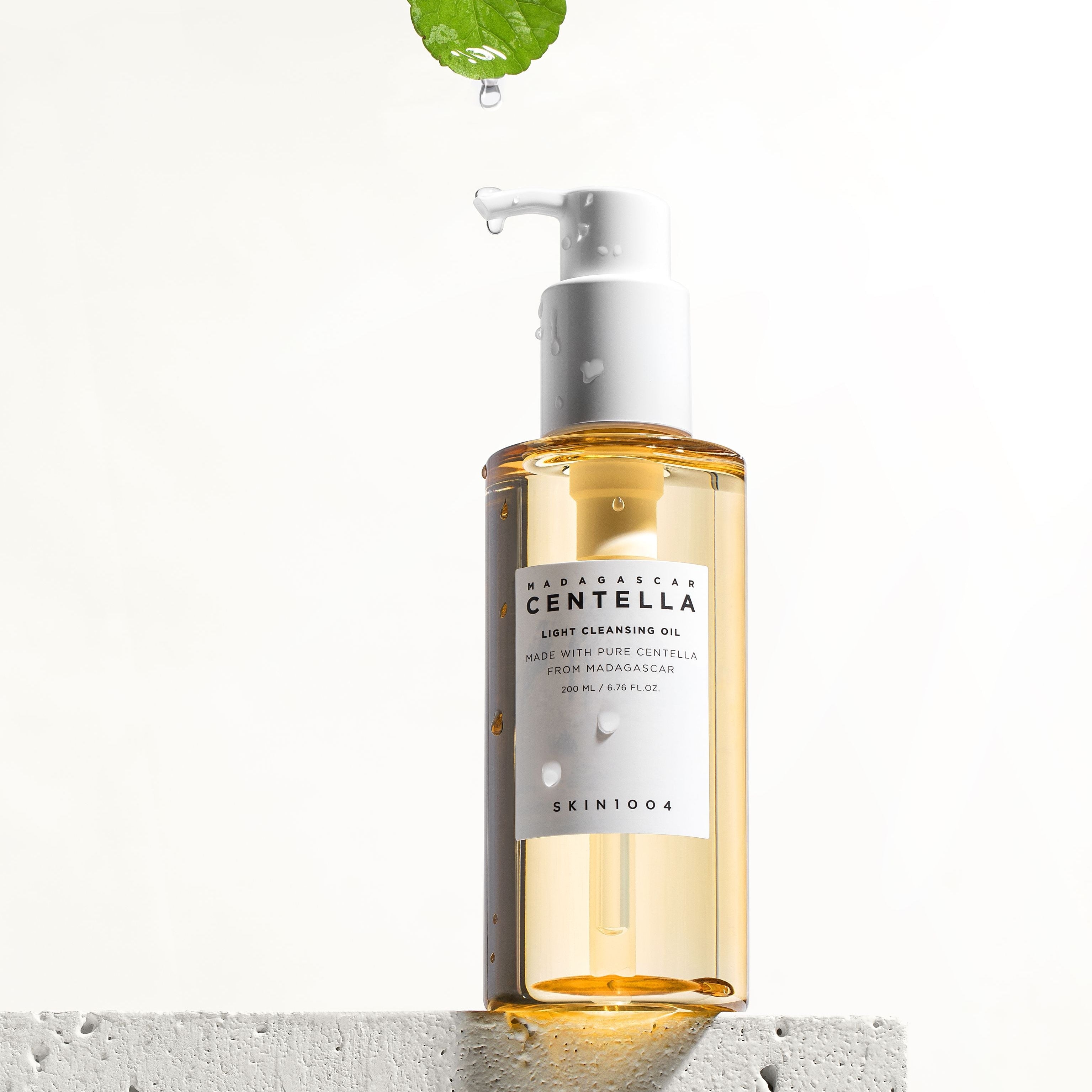 Skin1004 Madagascar Centella Light Cleansing Oil